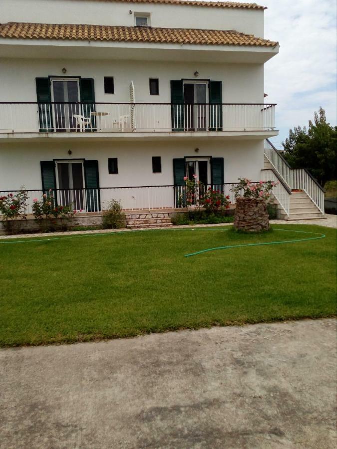 Sam΄S Rooms Agios Georgios  Exterior foto